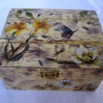 cofanetto in legno decoupage vista frontale