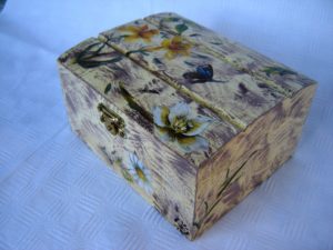 cofanetto in legno decoupage